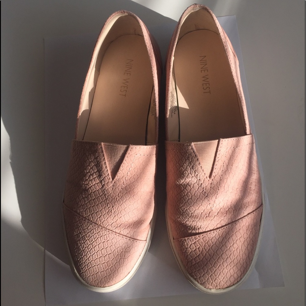 NINE WEST flats